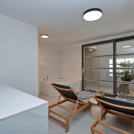 Specia Макарська